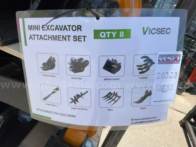 UNUSED 2025 MINI EXCAVATOR ATTACHMENT SET