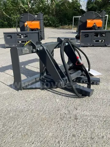 UNUSED 2024 LANDHONOR TREE PULLER ATTACHMENT MODEL TP2-13-08D FOR UNIVERSAL SKID STEER