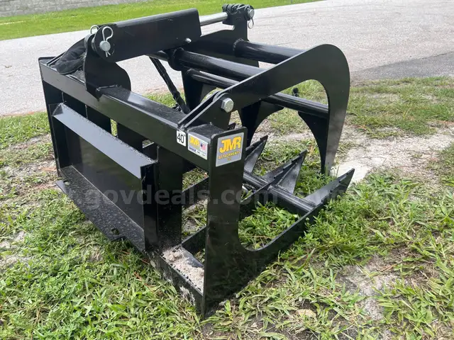UNUSED JMR 40&#x22; ROOT GRAPPLE ATTACHMENT FOR MINI SKID STEER