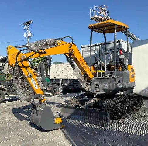 UNUSED 2024 AGT MX50R MINI EXCAVATOR; GAS POWERED