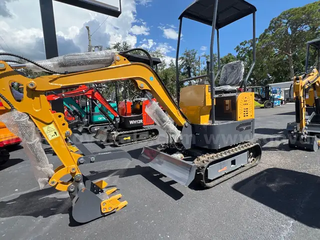 2025 UNUSED LANDHONOR MINI EXCAVATOR MODEL LDH-KN16