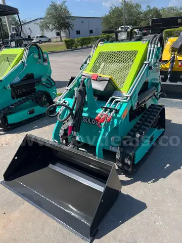 UNUSED 2025 SDLOOL SKID STEER LOADER MODEL SL36CJ, GAS POWERED, ELECTRIC START