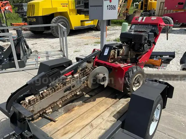 2018 BARRETO 912 WALK BEHIND TRENCHER W/ BARRETO TILT TRAILER