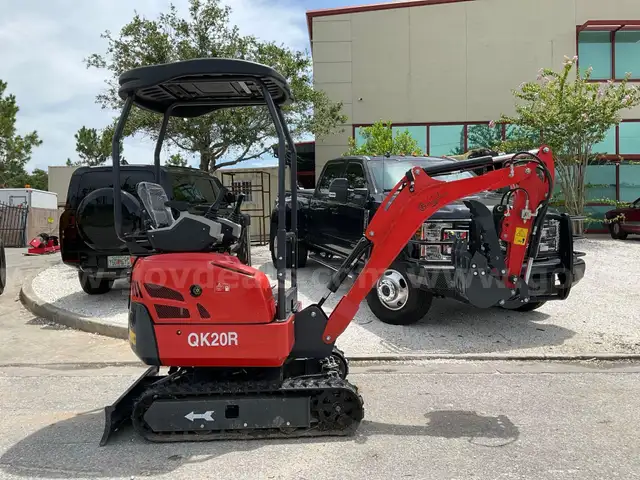 UNUSED 2025 CFG INDUSTRIAL EXCAVATOR MODEL QK20R, GAS POWERED