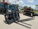 NEW 2025 GIYI SIDE SHIFT FORK ATTACHMENT MODEL GY-CYHC FOR MINI SKID STEER