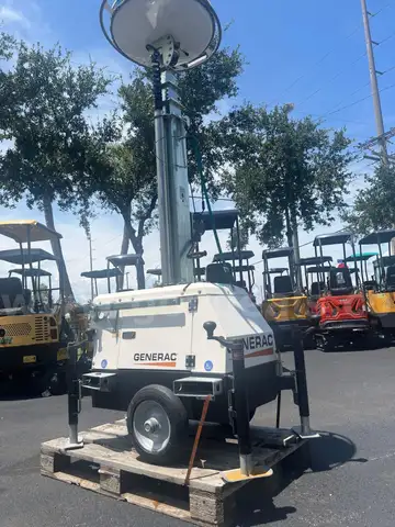 UNUSED 2018 GENERAC MOBILE LINK T3 UFO LIGHT TOWER, ELECTRIC, LED