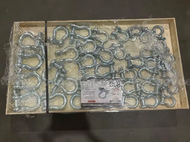 NEW LANDHONOR 4.75-12T ANCHOR SHACKLES MODEL LHR-G209, APPROX 38 PCS SET