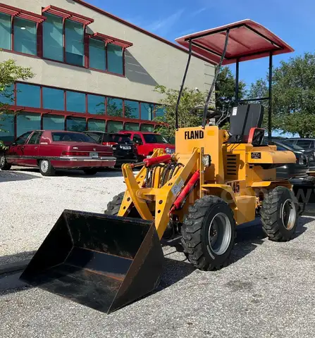 UNUSED 2024 FLAND FL45 WHEEL LOADER, GAS POWERED
