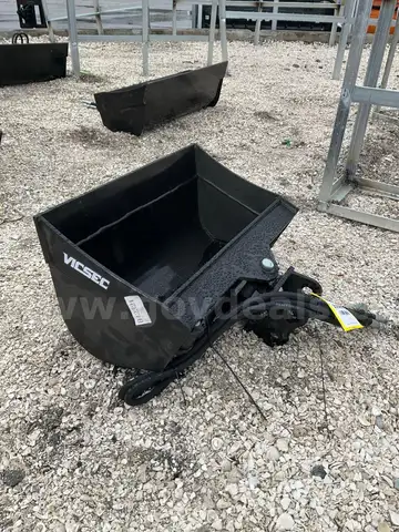( 1 ) 2024 UNUSED VICSEC TITLING BUCKET ATTACHMENT FOR EXCAVATOR, APPROX 24in
