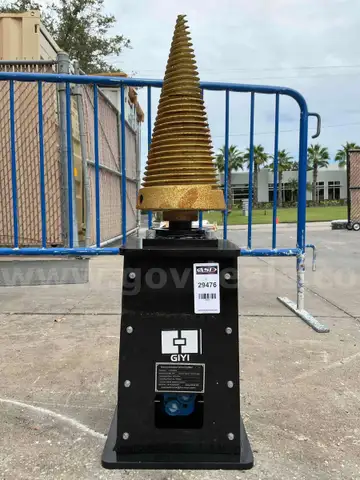 NEW GIYI NON-CONNECTED WOOD SPLITTER FOR SKID STEER LOADER