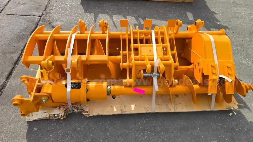 NEW 2025 CAT 301 EXCAVATOR ATTACHMENT SET