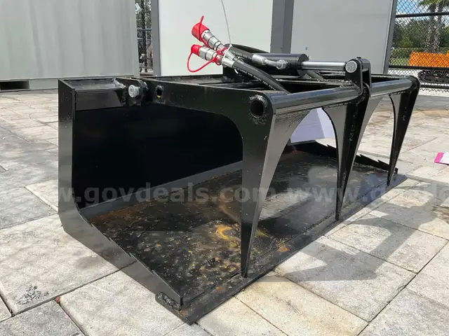 NEW GIYI GY-X PG44C 44IN. PLATE GRABBER SKID STEER ATTACHMENT