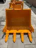 NEW/UNUSED 24&#x22; EXCAVATOR BUCKET ATTACHMENT CAT305