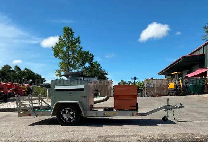 BEAR TRACK ALUMINUM UTILITY 65in X 120in VOYAGER TRAILER WITH HONDA GENERATOR
