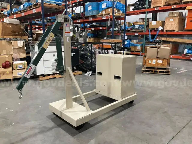 NEW BEECH COUNTERWEIGHTED MODEL B-1000CW  HYDRAULIC FLOOR CRANE