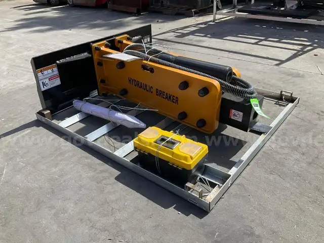 NEW 2025 WOLVERINE CONCRETE HYDRAULIC BREAKER ATTACHMENT FOR UNIVERSAL SKID STEER