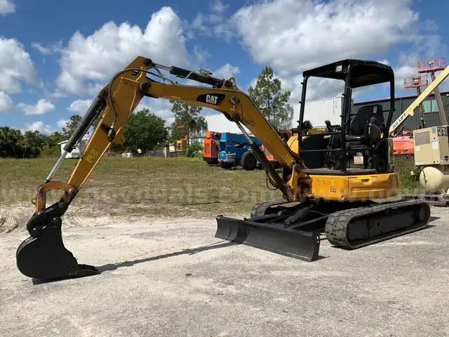 2018 CATERPILLAR EXCAVATOR MODEL 303:5E2, DIESEL, ANGLE BLADE