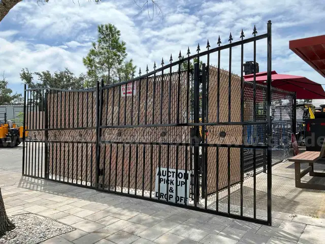 NEW 2025 IRANCH IRIG-IRON BI-PARTING IRON GATE, APPROX 20FT