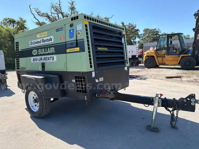 SULLAIR 400H TRAILER MOUNTED AIR COMPRESSOR