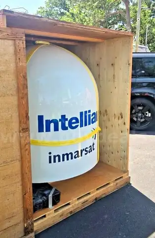 UNUSED INTELLIAN GX100 1 METER MARINE STABALIZED KA-BAND GLOBAL XPRESS TERMINAL
