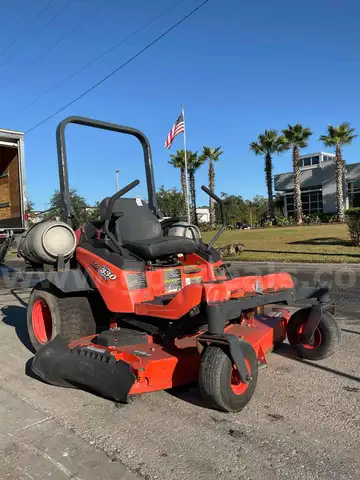 KUBOTA ZP330 , PRO 72 COMMERCIAL DECK