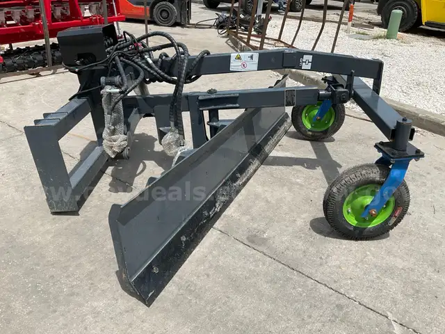 NEVER USED 2025 GIYI GRADER W/ HYDRAULIC WHEELS MODEL GR87 FOR SKID STEER LOADER, BLADE WIDTH 87in