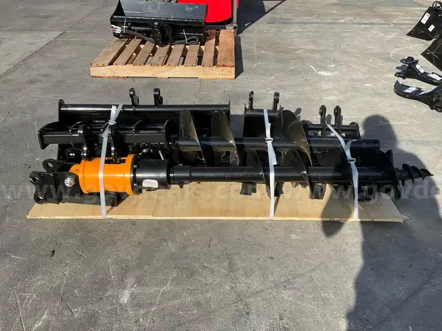 NEVER USED 2025 MINI EXCAVATOR ATTACHMENT SET