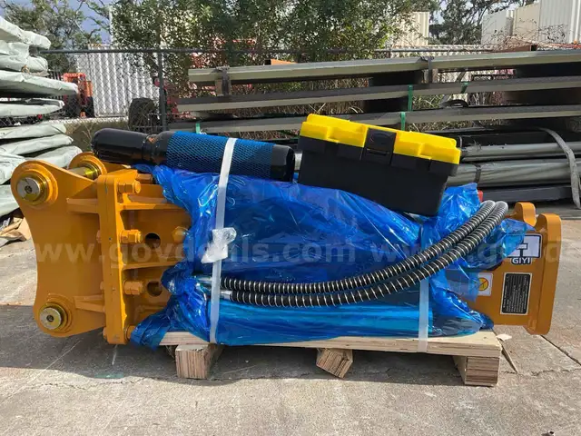 NEVER USED 2025 SILENT BREAKER ATTACHMENT FOR EXCAVATOR MODEL SB45