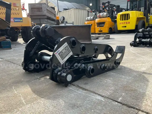 NEVER USED 2025 IREAS GRAPPLE ATTACHMENT FOR MINI EXCAVATOR