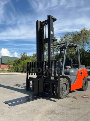 2019 TOYOTA FORKLIFT MODEL 8FD40U, DIESEL