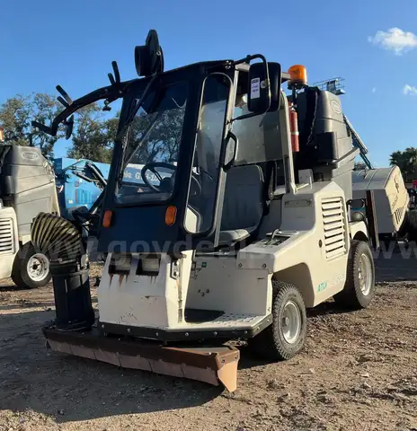 TENNANT ATLV 4300 RIDE ON ALL TERRAIN LITTER VACUUM SWEEPER, DIESEL POWER