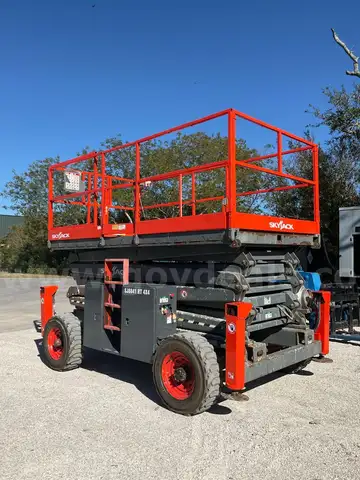 SKYJACK ROUGH TERRAIN SCISSOR LIFT MODEL SJ8841, 4X4