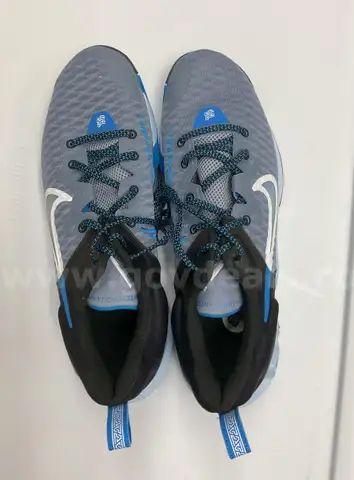 Men's Nike shoe size 13