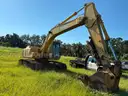 2005 John Deere 200CLC Excavator