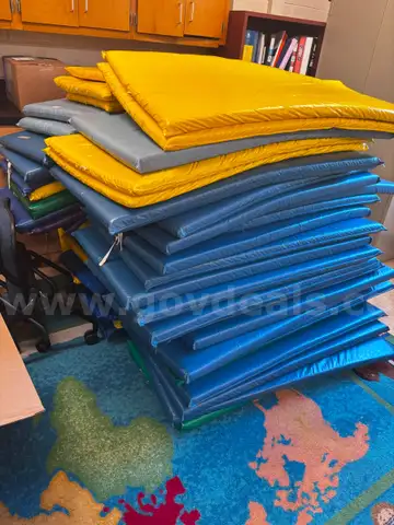 NON FOLDING NAP MATS