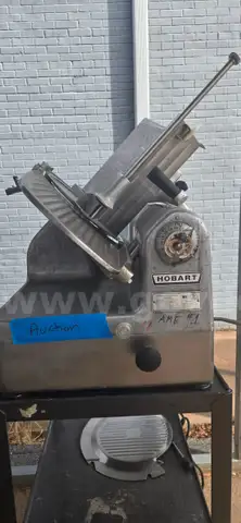 Used Hobart #1712E Automatic Slicer