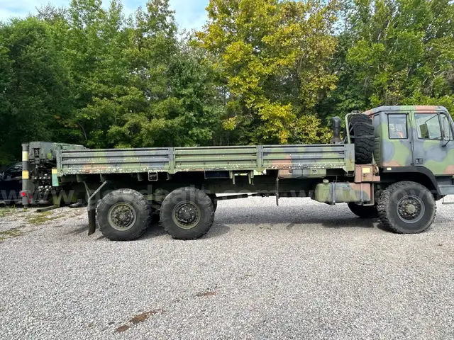 2004 Stewart / Stevenson 5 Ton Truck
