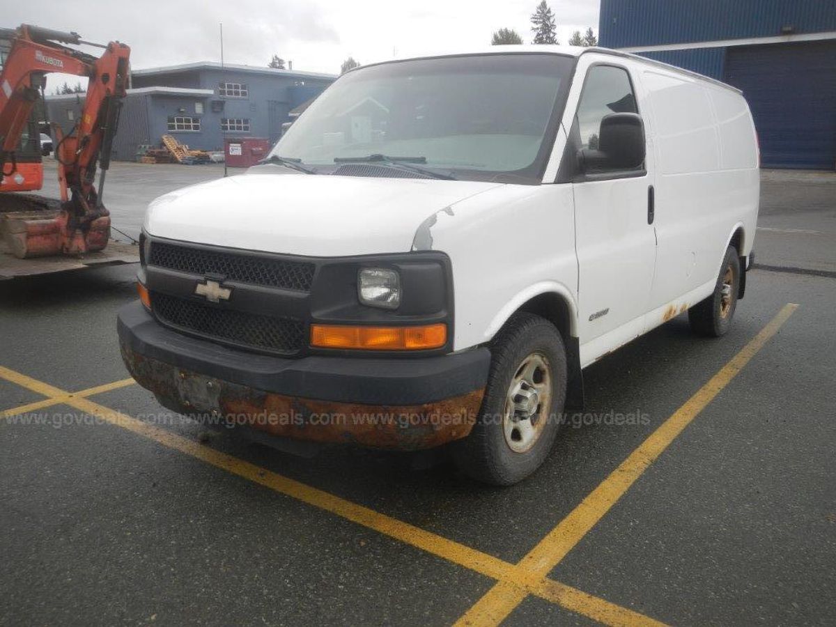 2005 Chevrolet Express CARGO VAN, 5.3L V8 OHV 16V | AllSurplus