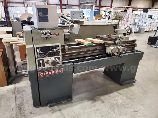 Clausing Lathe 15&#x22;
