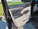2017 Toyota Highlander SPORT UTILITY 4-DR, 3.5L V6 DOHC 24V.