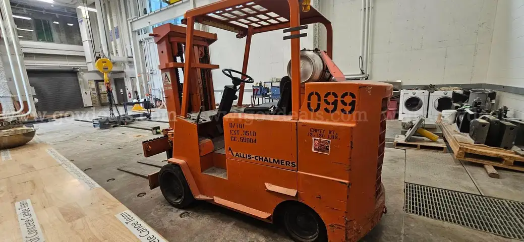 Allis-Chalmers Forklift ACC 100C