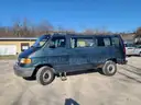 2000 Dodge Ram Wagon VAN 4-DR, 5.2L V8 OHV 16V.