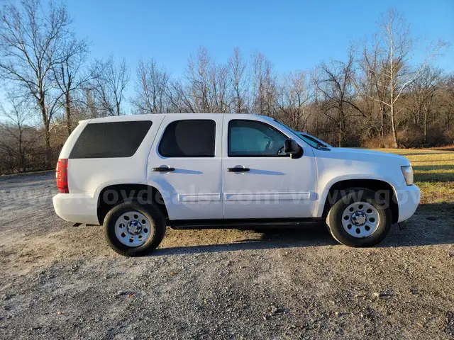 2013 Chevrolet Tahoe SPORT UTILITY 4-DR, 5.3L V8 OHV 16V FFV. 4WD