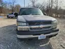 2005 Chevrolet Silverado 1500 2-DR, 4.8L V8 OHV 16V. 4X4