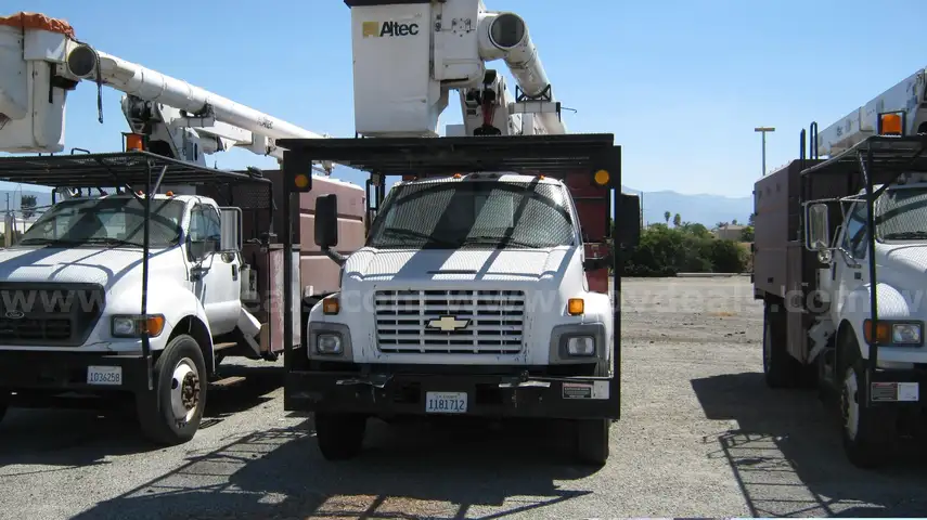 2005 Chevrolet C7C042 - Aerial Lift Truck