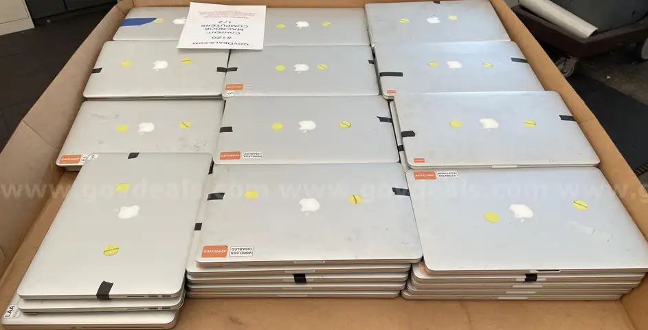 Apple MacBook Computers