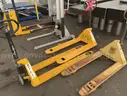 Lot of (6 pieces) of Lifting Equipment