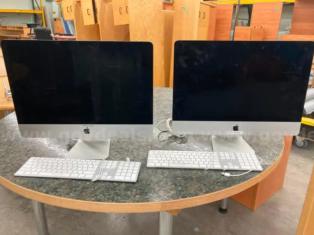 Two iMac&#x27;s  21.5&#x22;