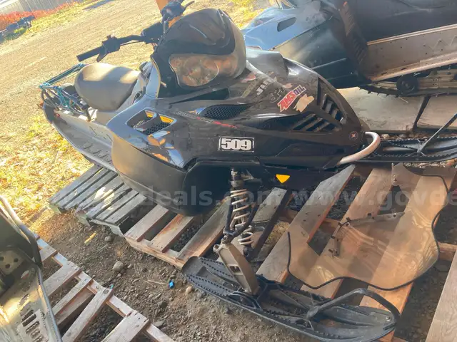 Polaris Snowmobile  550 SHIFT 136 C
