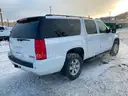 2011 GMC 4WD Yukon XL 5.3L V8 OHV 16V FFV Engine